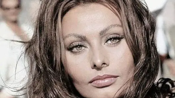 تصاویر باورنکردنی از سوفیا لورن در 90 سالگی