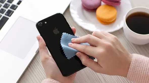 نحوه صحیح ضدعفونی کردن موبایل