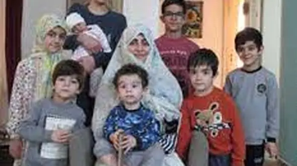 زندگی یک مادر تهرانی با 9 فرزند / این خانه تلویزیون ندارد ! + فیلم