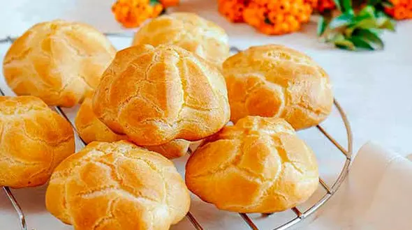 از زرشک پلو با کوفته مرغ و زرشک تا نان خامه ای به روش شیرینی فروشی ها