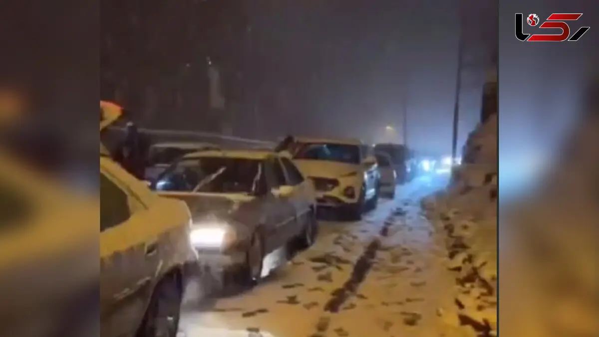 بارش بی‌سابقه برف، مسافران را در سرمای کشنده به دام انداخت
