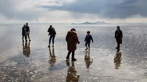 وضعیت امروز دریاچه ارومیه + عکس