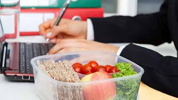 بهترین رژیم غذایی سالم برای کارمندان