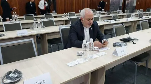 
وقت‌شناسی ظریف سوژه رسانه‌ها شد +عکس
