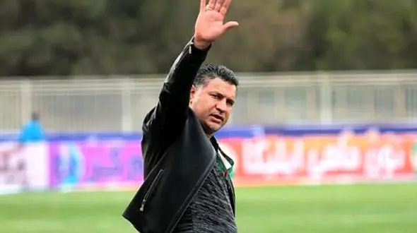 مهربانی علی دایی با پسربچه معلول / اشک ریخت