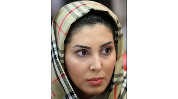 باریک شدن لیلا بلوکات با رنگ یاسی