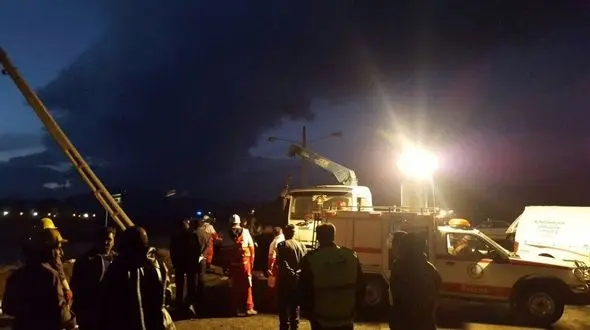 جسد این مرد جوان از میان آهن پاره ها نجات داده شد+ عکس