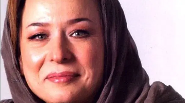 عصبانیت آزیتا حاجیان بعد سوال زشت یک خبرنگار از پژمان جمشیدی: کسی حق نداره به کسی بگه تو که فلان نشدی اینجام فلان نمیشی خیلی حرکت غلطی بود+ویدیو