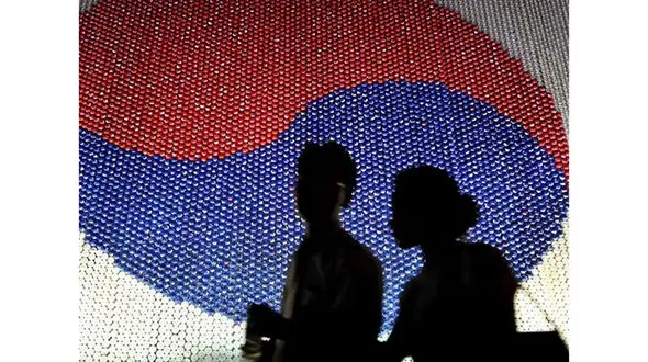 نقشه زشت 3 مرد برای آزار و اذیت خانم معلم فرزندانشان