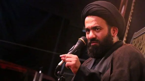 مخالفان روحانی خلع لباس شده چه اعتقادی درباره او دارند! / شهرت دردسرساز!