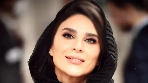 فیلم عجیب از رقص سحر دولتشاهی با آهنگ هم نامهربونه، هم آفته جونه، هم با دیگرونه / آهنگ قری و حرکات موزون اما دلبرانه خانم بازیگر!