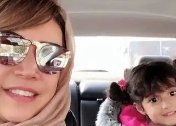 فیلم/ تولد ۴۸ سالگی شبنم قلی‌خانی با رونمایی از دخترش شانا 