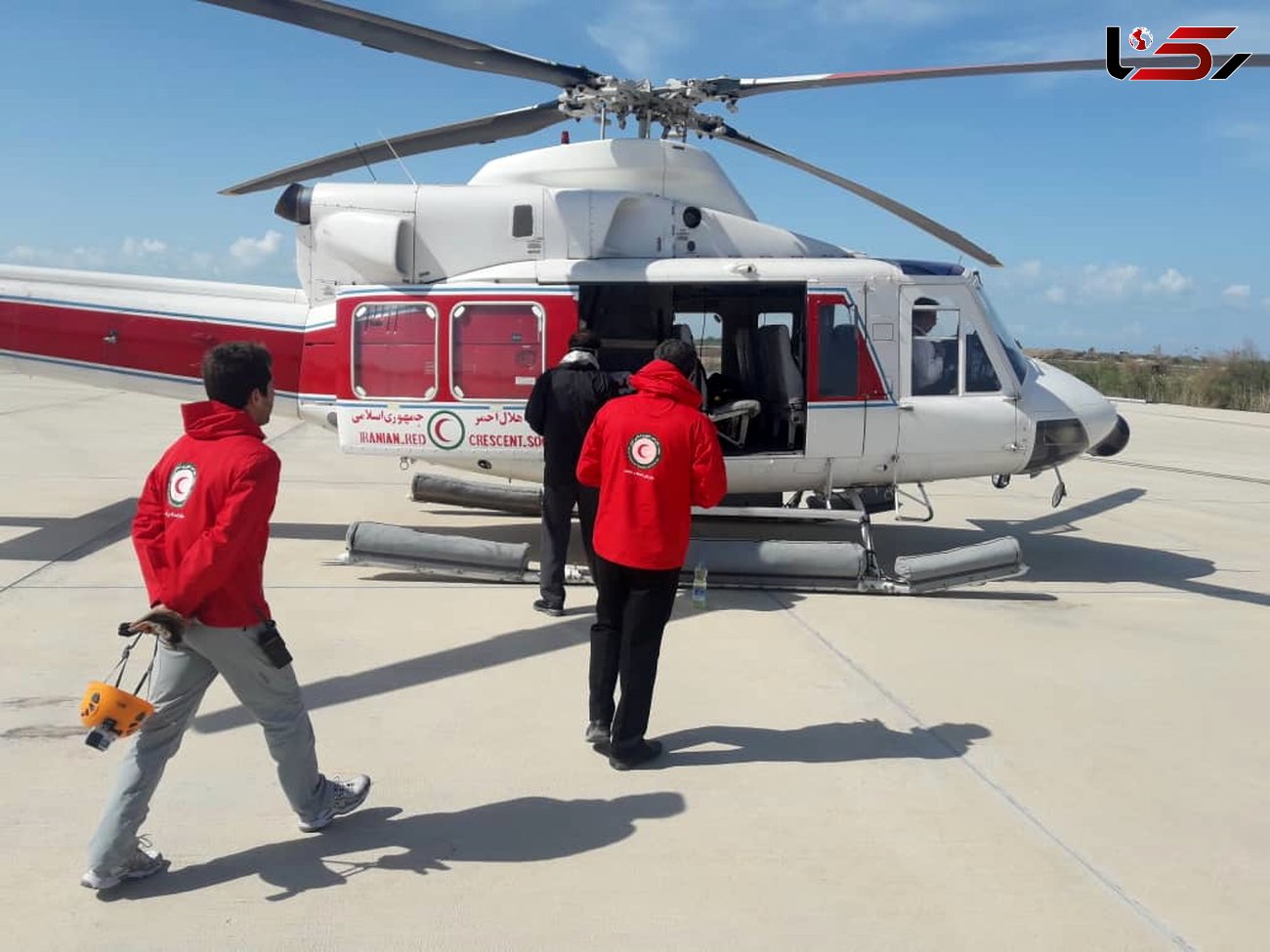 اعزام بالگرد و تیم های واکنش سریع برای نجات 15 گرفتار در سیل استان بوشهر

