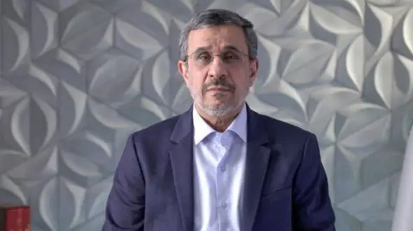 فیلم / محمود احمدی‌نژاد: مهران مدیری می خواست به من کلک بزنه ! / مجوز من علیه من !