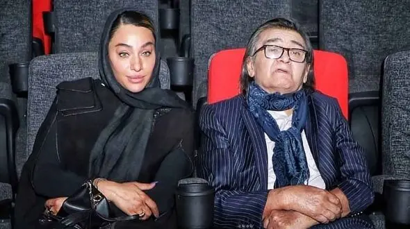 فیلم/  رضا رویگری با گریه : همه حتی همسرم منو تنها گذشات دلم برای همه تنگ شده این رسمش نیست