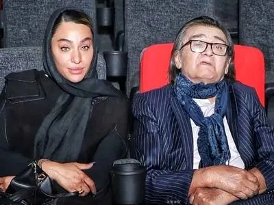 فیلم/  رضا رویگری با گریه : همه حتی همسرم منو تنها گذشات  ...دلم برای همه تنگ شده ...این رسمش نیست ...