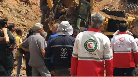 هفتاد و دو ساعت، دو ریزش معدن در ایران، دو مرگ / قادری پور: تکنولوژی استخراج در ایران همچنان بر پایه مدل‌های ۵۰ سال پیش روسیه است/ حذف مشاوران ایمنی بین سال‌های ۹۱ تا ۹۳ ضربه جدی به ساختار ایمنی معادن وارد کرد