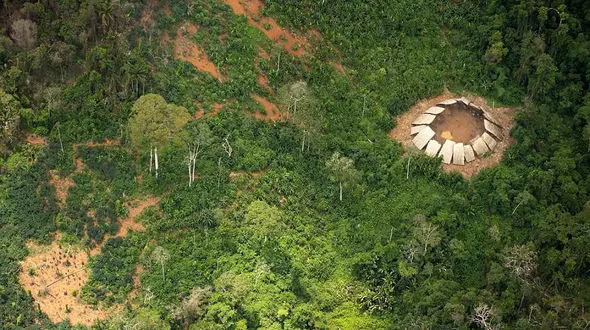 انسانهای ابتدایی در قلب جنگل های آمازون+تصاویر