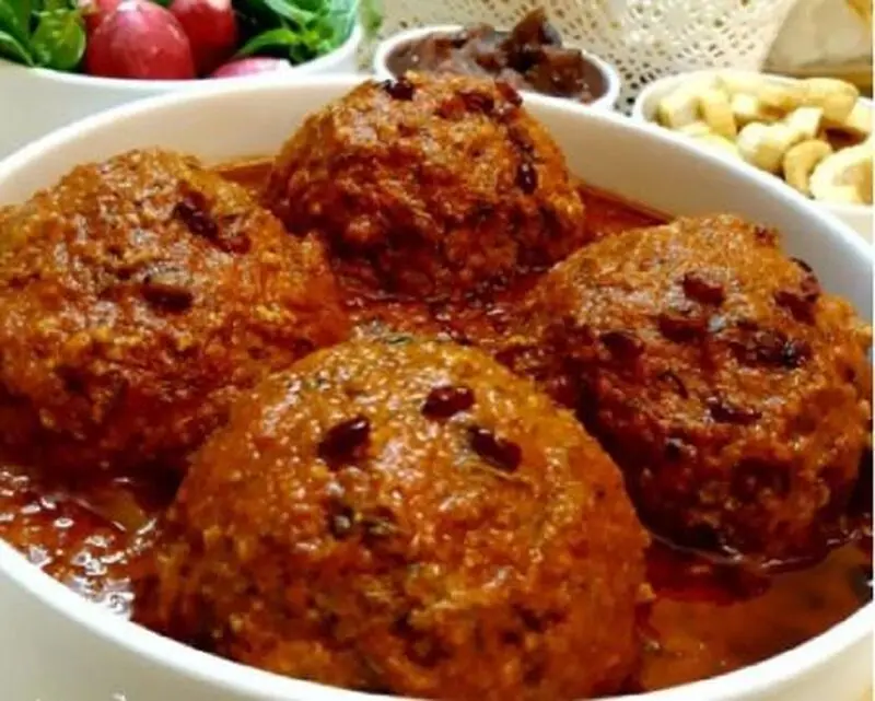 کوفته هلو شیرازی؛ غذای سنتی خوشمزه‌ ای که هیچ هلویی در آن نیست!