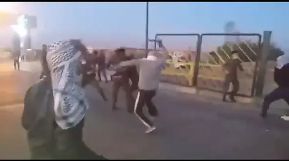 فیلم درگیری جوانان جویای کار با حراست شرکت نیشکر