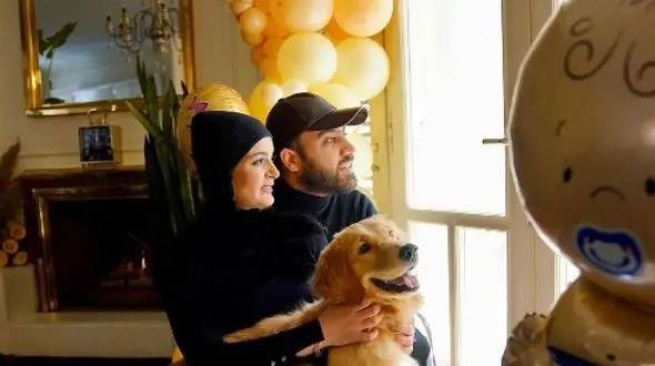 نگاهی به جشن تعیین جنسیت بازیگران و ورزشکاران ایرانی/ از شاهرخ استخری و همسرش سپیده بزمی پور تا سروش رفیعی و دوقلوهای نیلوفر پارسا بیتای سریال آوای باران+عکس