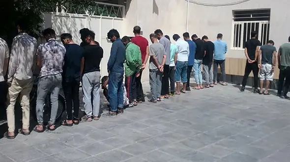 بازداشت باند مافیایی فروش داروهای بیمارستانی ویژه کرونایی