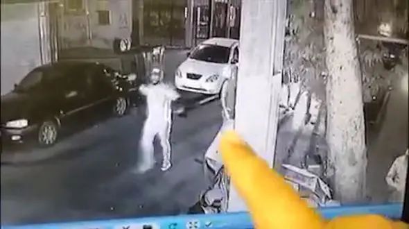 فیلم لحظه اقدام شرورانه چند جوان قمه به دست تهرانی / گفتگو با اشرار پس از بازداشت 