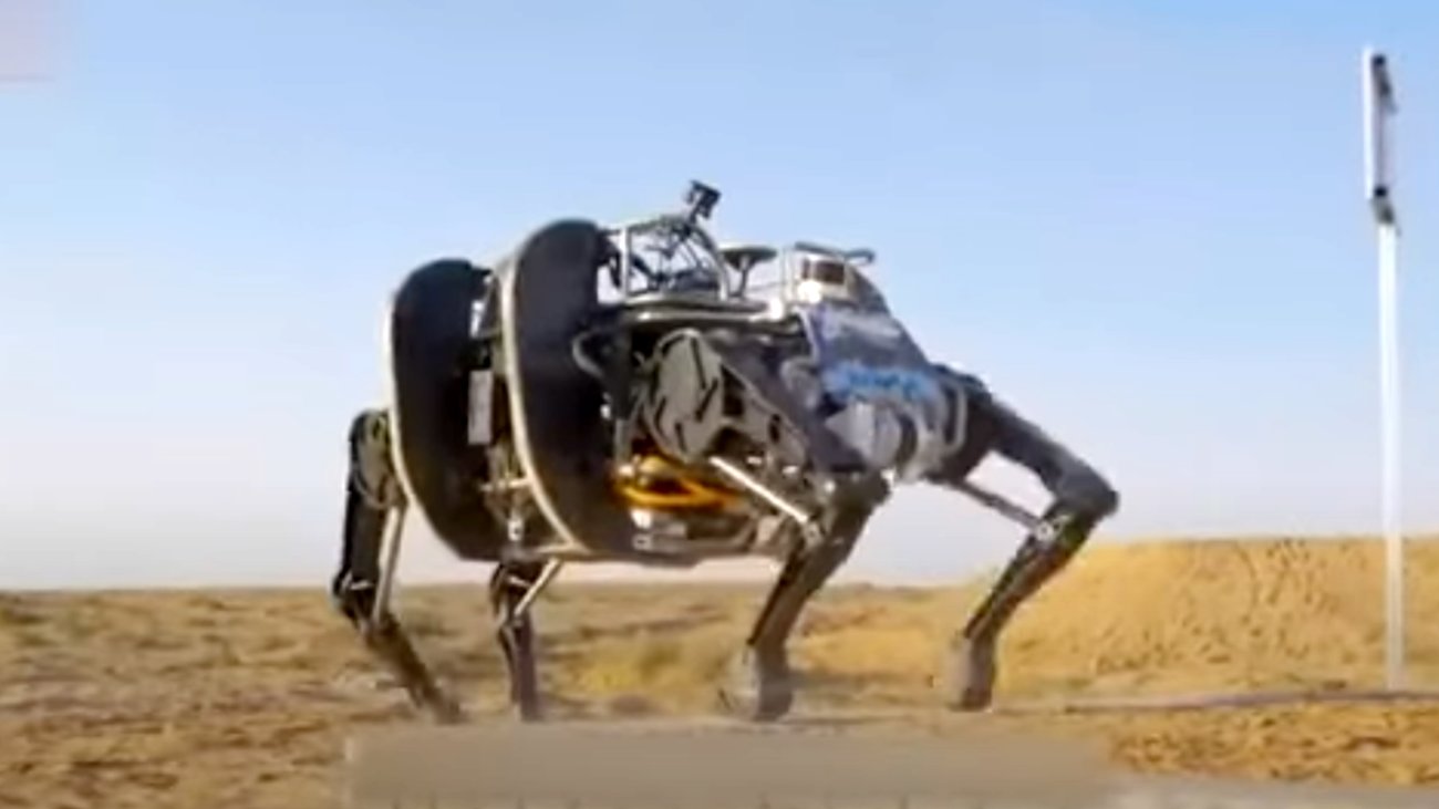   بزرگترین ربات چهارپای جهان + فیلم