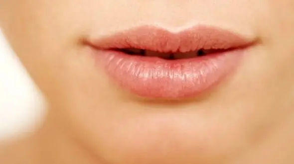 9 بیماری مهم لب؛ از شایع‌ترین تا خطرناک‌ترین