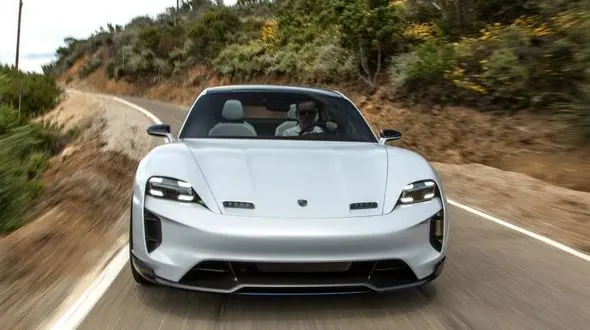 دومین محصول برجسته پورشه معرفی شد+عکس