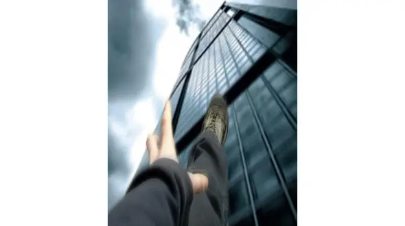 مرگ هولناک یک کارگر در سد چم شیر / علت چه بود؟