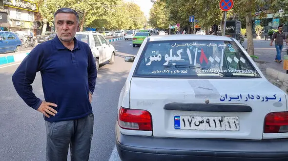 راننده ایرانی رکورد زد، یک میلیون و 800 هزار کیلومتر رانندگی با پراید ! / سایپا کاری برای ثبت رکورد انجام نمی دهد + فیلم