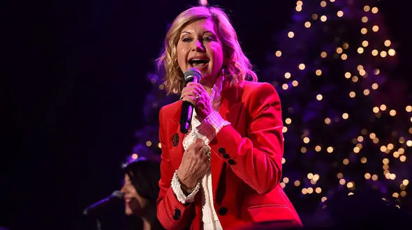 سرطان دوباره سراغ بازیگر و خواننده معروف آمد + عکس