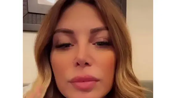 جنجال فیلم بی حجابی خانم مدل لبنانی در ایران ! / جولان خانم جذاب در کافه های تهران !