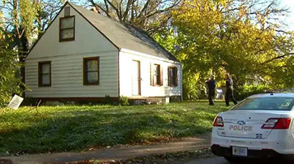 دختر بچه 4 ساله مادرش را روانه بیمارستان کرد+عکس