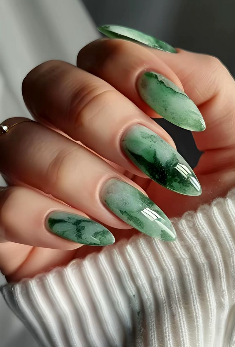 لاک ناخن ژل آیس سبز