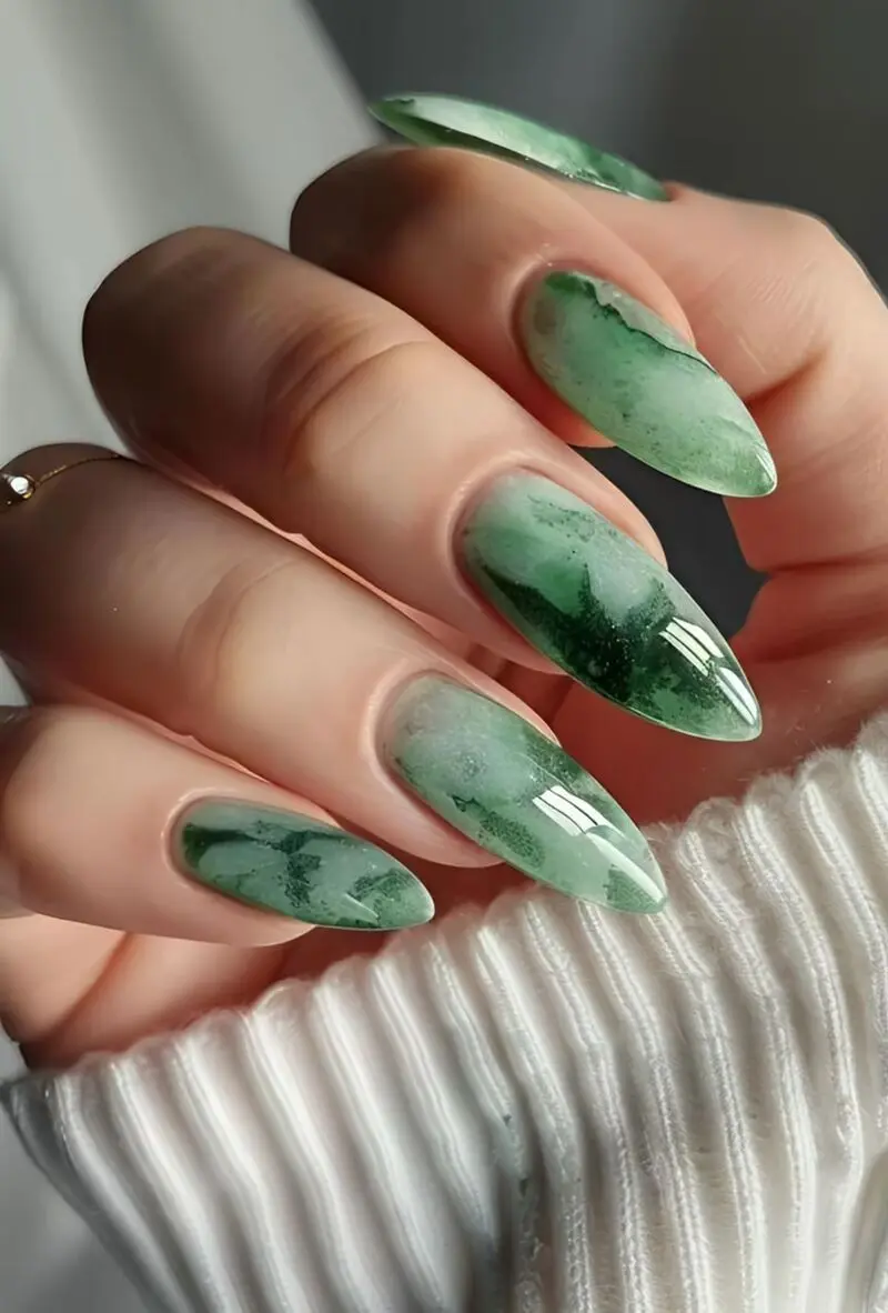 لاک ناخن ژل آیس سبز