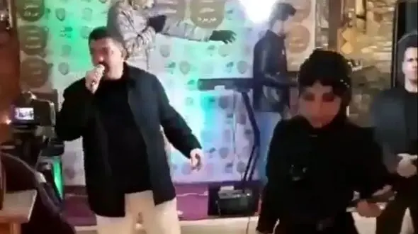 آواز هنرمندانه؛ احمد ایراندوست واسه تولد رفیقش اسدالله یکتا میخونه خشکم زد از صداش