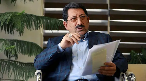 وزیر صمت می‌ گوید گران نکنید؛ خودروسازان می‌ گویند چشم… و باز هم گران می‌ کنند! / آقای اتابک خسته نباشید!
