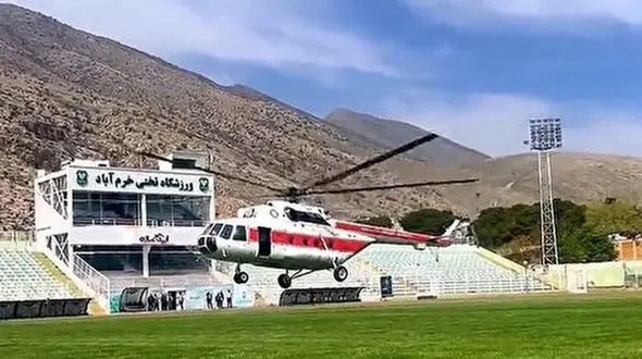 بالگرد هلال احمر را برای خشک کردن زمین فوتبال بردند / کولیوند ۳ مدیر را عزل کرد