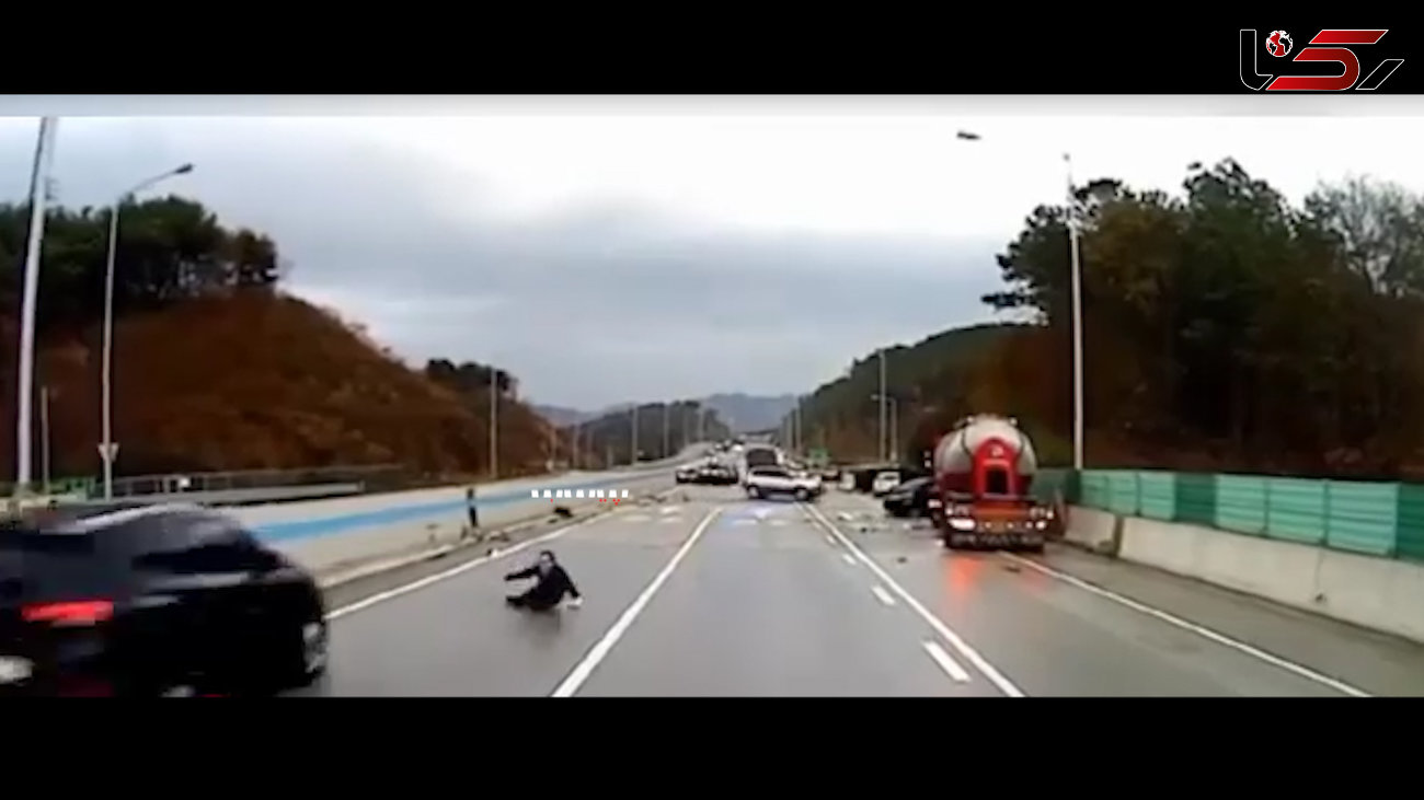 لحظه تصادف زنجیره‌ای  روی جاده یخ زده + فیلم  / کره جنوبی