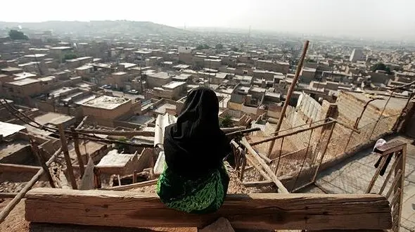 زندگی زنان سرپرست خانوار در گودال ها و کانال های جنوب تهران / افزایش 5 برابر قیمت مسکن با تحریم و کرونا