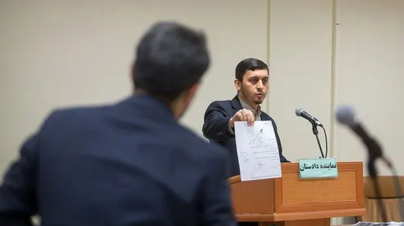 افشاگری نماینده دادستان از بلندپروازی یک متهم برای رسیدن به میز شورای شهر 