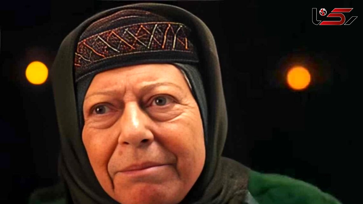 سلفی جذاب ثریا قاسمی، خانم گل سریال گیلدخت و پسرش داخل ماشین لوکسشان/ چقدر مادر و پسر شبیه همدیگه هستن+عکس