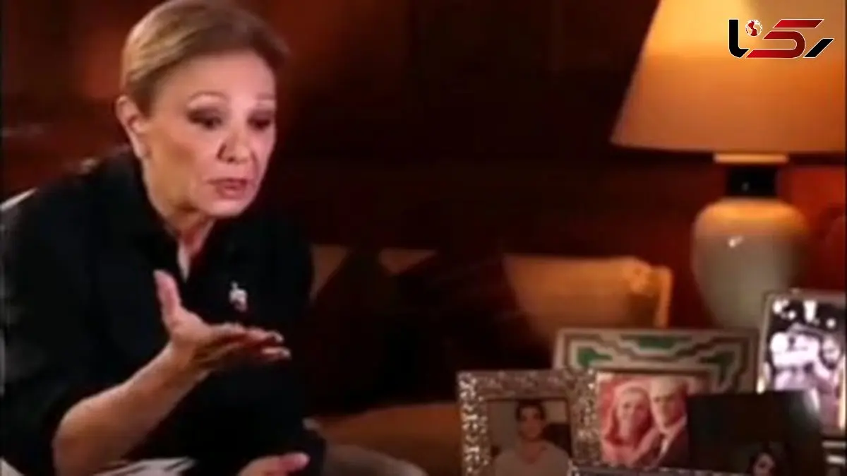 فیلم/ ماجرای پیدا کردن موی امام خمینی(ره) در قرآن چه بود؟ فرح پهلوی: علاوه بر مردم عادی آقایون تحصیل کرده هم عکس امام خمینی را در ماه دیدند