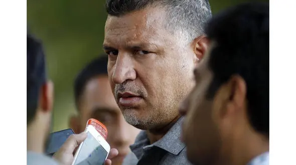 حضور علی دایی در دادگاه کیفری همزمان با جلسه نجفی/ توهین علی دایی به خبرنگاران 