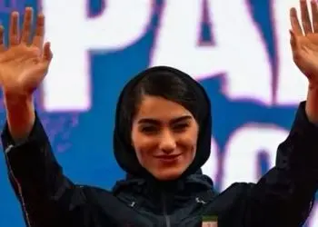 نگاهی به استایل صورتی و دخترانه آتوسا گلشادنژاد دختر طلایی ایران +عکس/ چه استایل شیکی برای فصل سرده