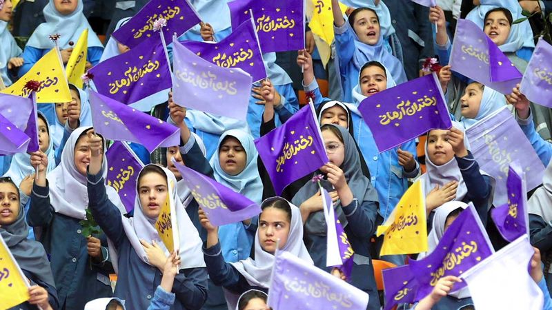 آیت الله سید ابراهیم رئیسی صبح امروز چهارشنبه در آیین گرامیداشت روز دختر و « جشن دختران آرمانی » که در مجموعه 12 هزار نفری آزادی برگزار شد