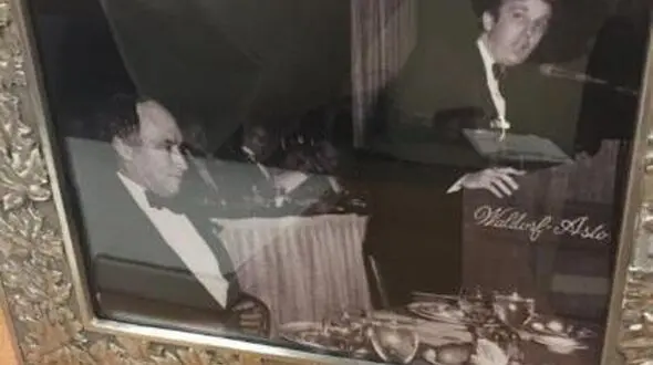 عکس روسپی خانه پدربزرگ ترامپ / هدیه نخست وزیر کانادا به رییس جمهور امریکا + عکس