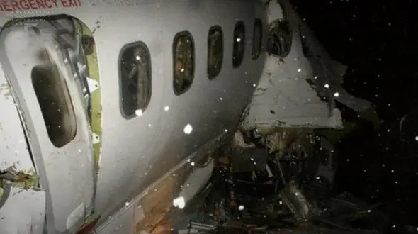 فیلم بلعیده شدن هواپیما !